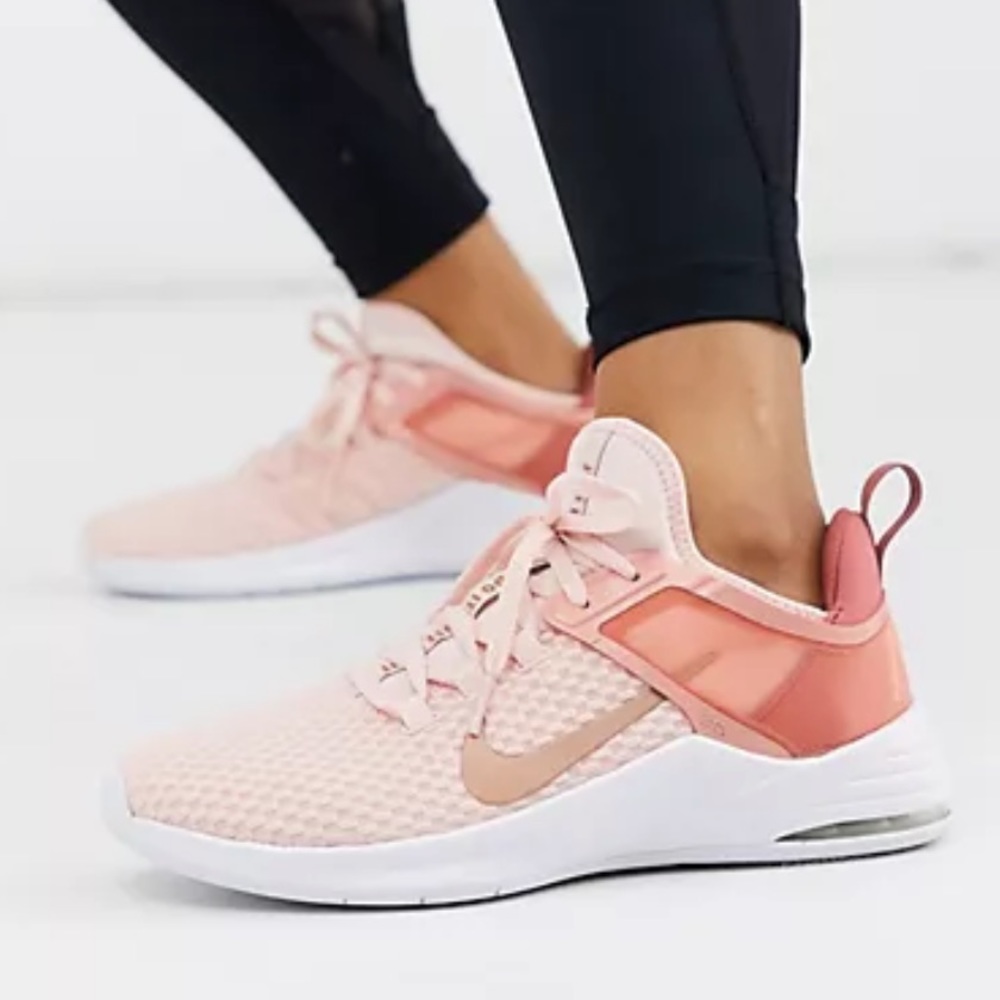 Nike Air Max Bella TR 2 W Gym & Weight Lifting Shoes